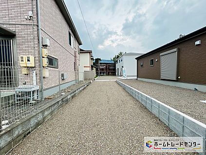 共有道路を含む現地外観写真