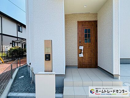 玄関ポーチ