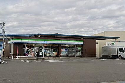 ファミリマート大井川利右衛門店 836ｍ(徒歩11分)