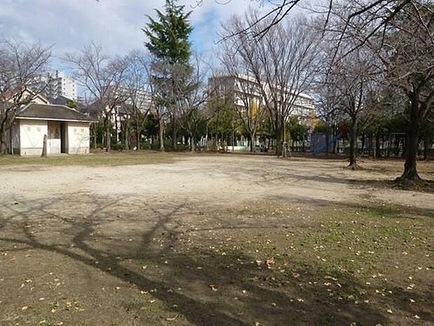新松戸南公園（約350m）