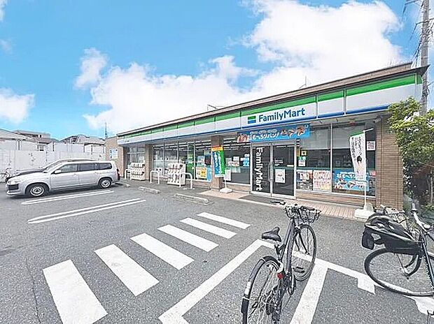 ファミリーマート江戸川上篠崎店 （約1,180m）
