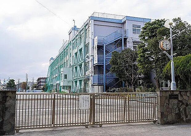 江戸川区立二之江中学校（約720m）