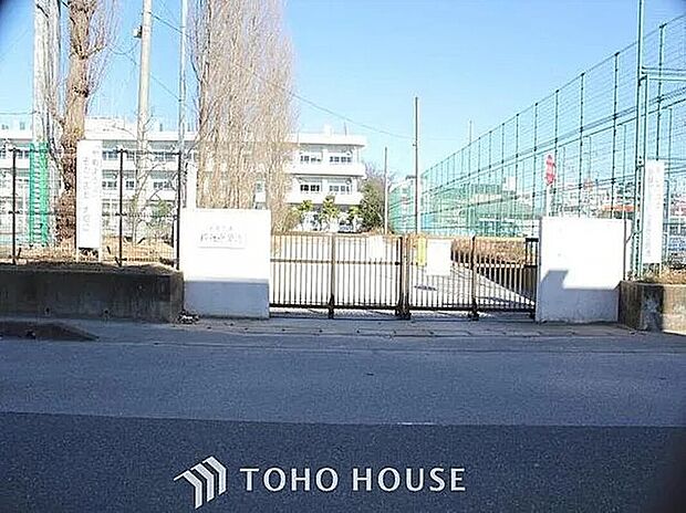 浦安市立堀江中学校 （約720m）