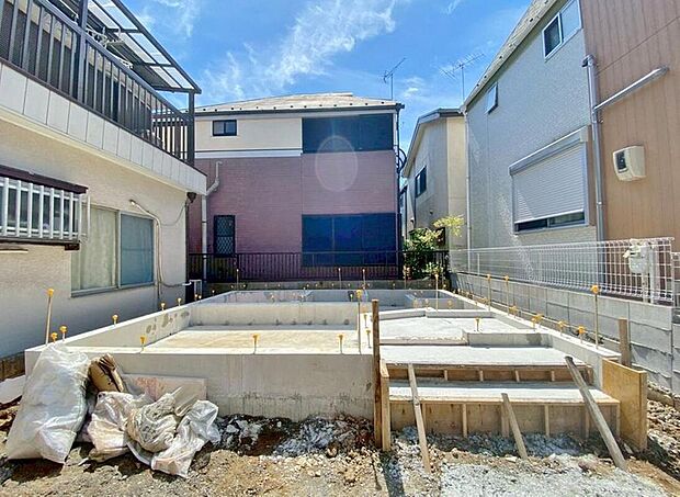 【現地外観写真】ＪＲ総武線「本八幡」歩19分
都営新宿線「本八幡」歩19分
2線利用可能で都心への通勤・通学がスムーズです！
