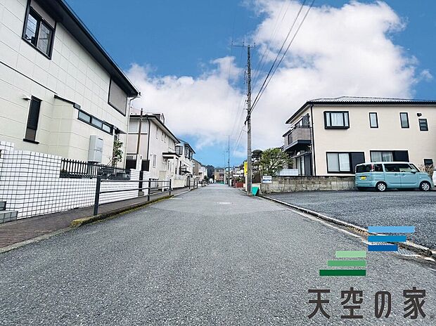 【前面道路】前面道路です。