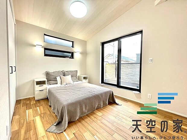 【施工例【内観】】【同仕様】
お部屋自体もとっても明るいのは魅力的な点の一つですね!