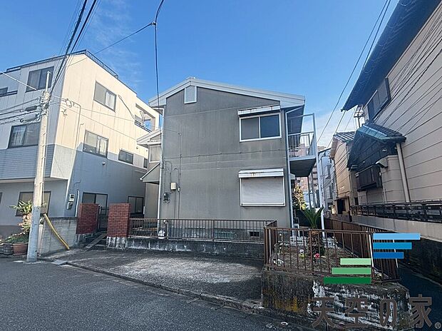 【現地写真】今日も、明日も、この街で、きっと誰かが幸せになる物語が描かれているはずです。