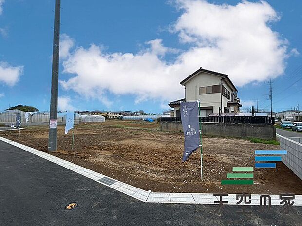 【現地写真】ルーフバルコニーはあなただけのプライベート空間に。