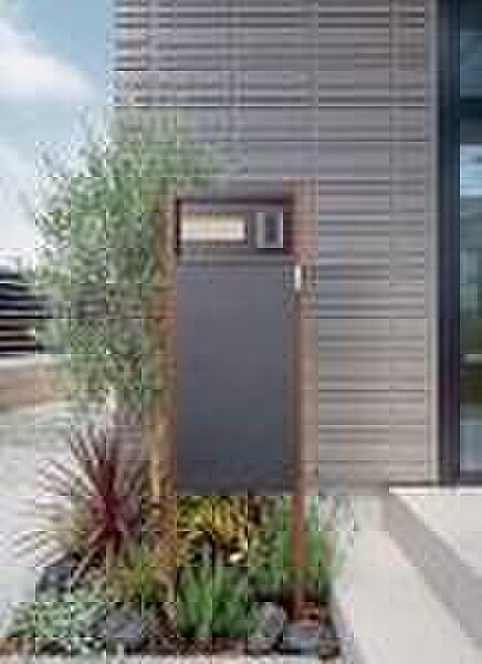 【ポスト】宅配BOX付き☆24時間いつでも荷物が受け取れます！
※メーカーは当社指定