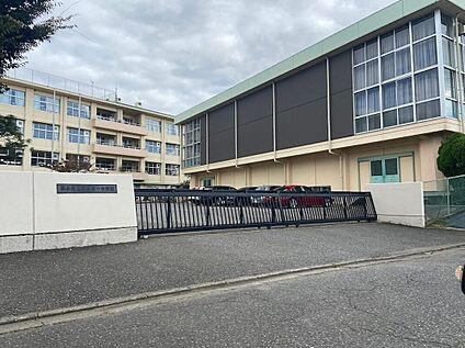 取手市立取手第一中学校 約1,300m(徒歩約17分)