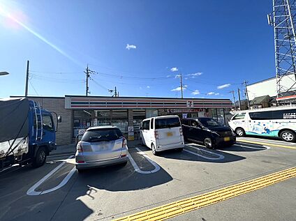 セブンイレブン長岡京上八ノ坪店 約298ｍ(徒歩４分)
