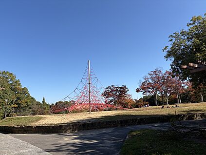 境谷公園 約950ｍ(徒歩13分)