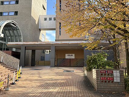 万葉の湯 約1100ｍ(徒歩10分)