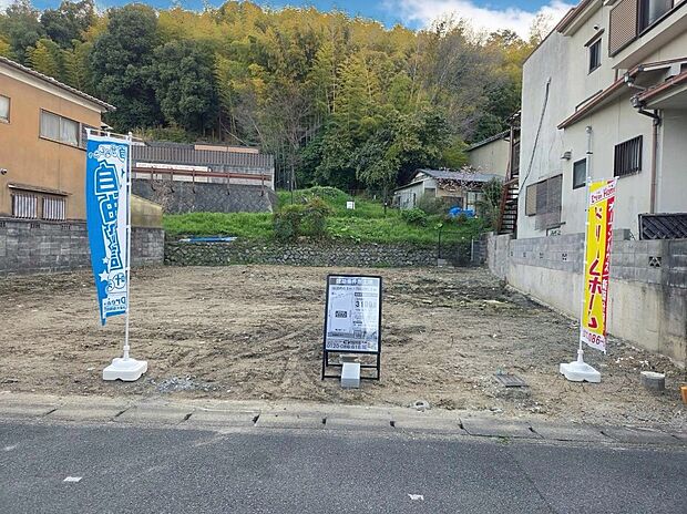 【【現地写真】撮影R8.4】間口約7.1ｍ！間口が広いと開放感や風の通りもよくなり、日当たりも確保できます！ドッシリと構えた雰囲気の存在感ある外観にすることができます！