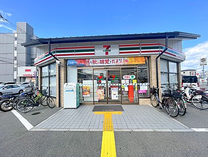 セブンイレブン千代原口店 約411ｍ(徒歩6分)