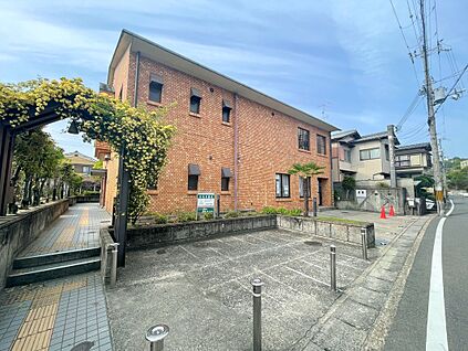 京都市西京図書館 約324ｍ(徒歩5分)