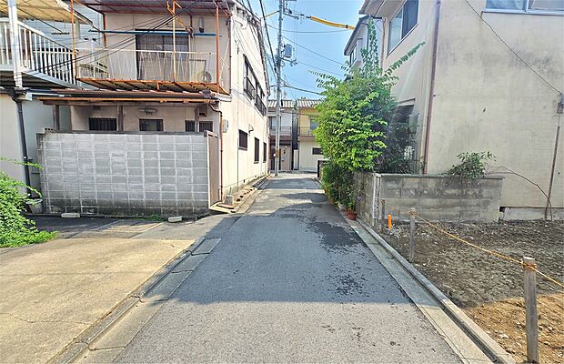 【【前道】】現地はもちろん、スーパー・コンビニ・ドラッグストア・小学校・中学校などの位置確認も一緒にご案内させていただきますので、お気軽にお問い合わせください♪現地（2025年8月）撮影