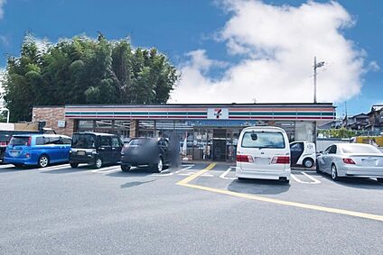 セブンイレブン向日南垣内店 約336ｍ