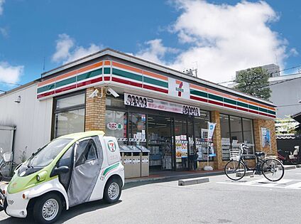 セブンイレブン向日梅ノ木店 約492ｍ