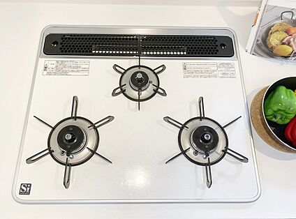 【ドリームタウンシリーズ施工例：3口コンロ】