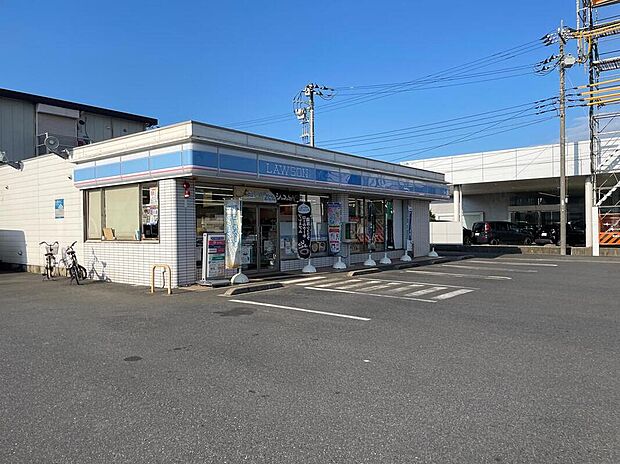 ローソン富里獅子穴店（約800m）