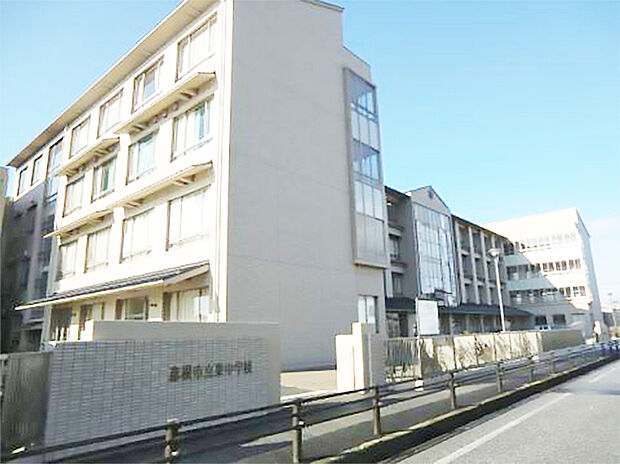 東中学校(約2,184m)