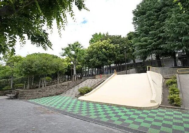 三丁目森公園 （約470m）