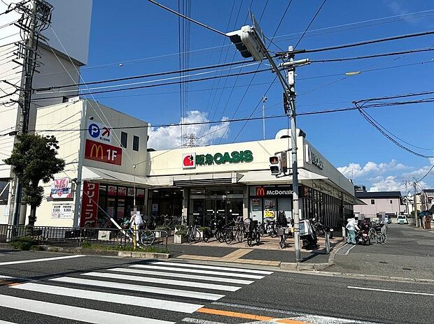阪急オアシス小曽根店