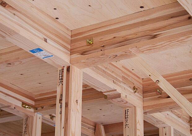 【長期優良住宅・耐震等級3】山根木材の注文住宅は、「長期優良住宅」・「耐震等級3」が標準仕様!ローン減税や金利優遇もありお得!丈夫で強い住宅で最高レベルの安全を備えます。