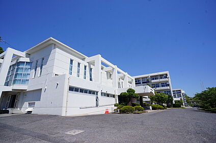 広島市立阿品台中学校 600ｍ(徒歩8分)