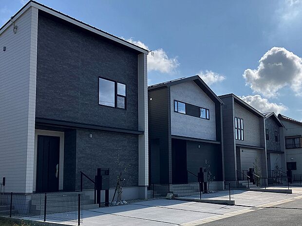 分譲地内街並み。（2025年7月撮影）