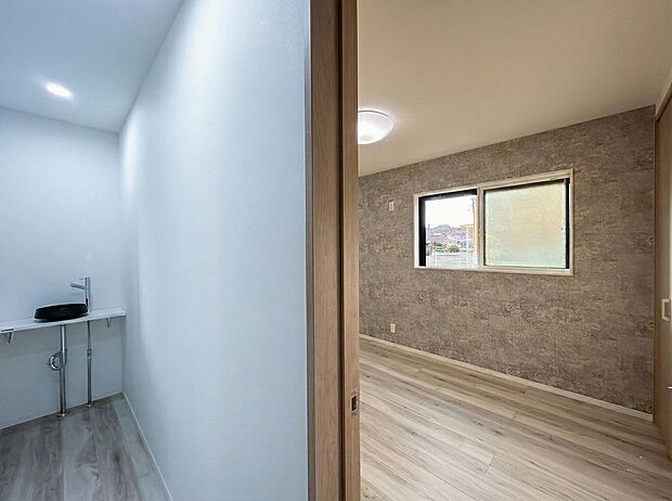 動線がしっかり考えられた間取り。採光もしっかりと計算されていてどの部屋も明るいのがうれしいですね。