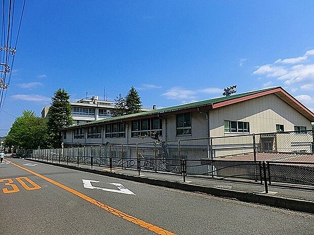 南生田中学校（約1,300m）