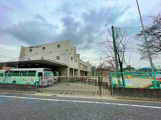 梨花幼稚園(約700m)