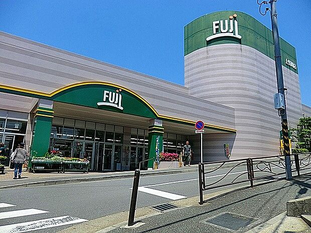 FUJI上野川店（約700m）