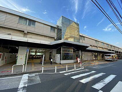 綱島駅 1100m
