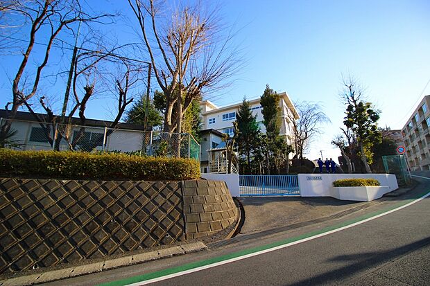 菅生中学校　（約1,000m・徒歩13分）