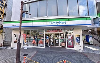 ファミリーマート春日原駅前店 299m