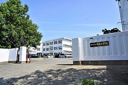 那珂川市立片縄小学校 1000ｍ(徒歩13分)
