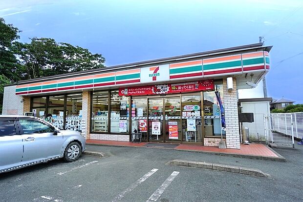 セブンイレブン小郡七夕通り店(約865m)