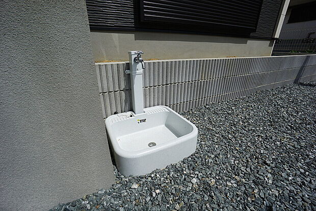 【同仕様写真】庭掃除や植物への水やり、お子様用のプールなど大活躍すること間違いなし。ペットを飼われているご家族様にもオススメです＾＾