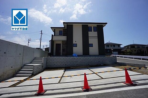 1号棟。10年間の瑕疵保証が付いた安心の新築戸建。最新の設備で気持ちの良い新生活を送りませんか。毎日のお料理やバスタイムが楽しみになりますね。