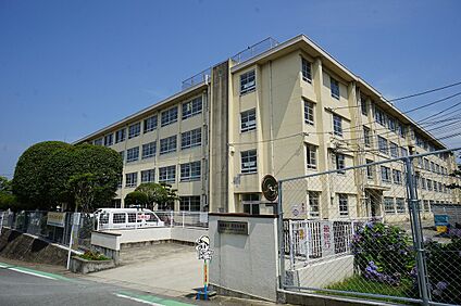 福岡市立若宮小学校 131ｍ