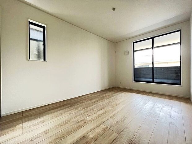 洋室8帖　ご夫婦の寝室としてもお使いいただけます(2号棟同仕様)
