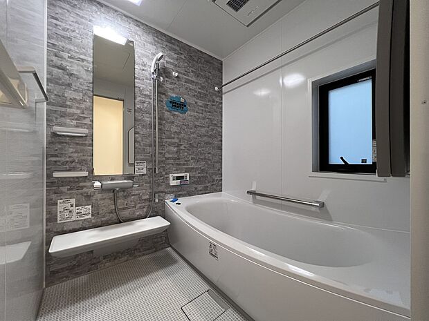 オートバスシステム・浴室暖房換気乾燥機を搭載した1坪タイプの浴室(1号地同仕様)