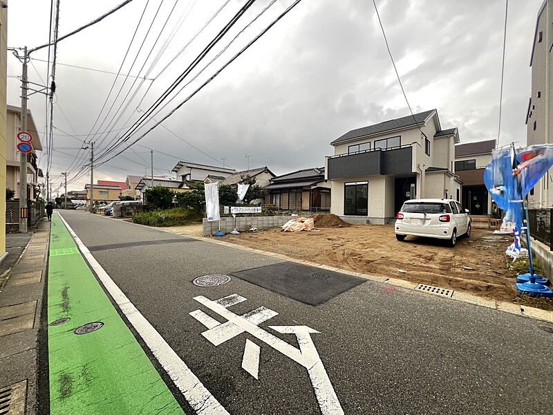 前面道路含む現地写真