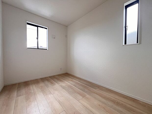 【洋室】洋室4.37帖 お子さまのお部屋としてもお使いいただけます