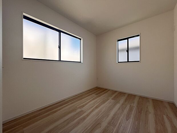 【洋室】洋室5.1帖　2階には洋室を3部屋ご用意いたしました(1号棟)