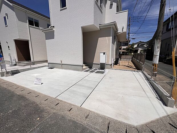 【駐車場】カースペースは2台分(2号棟)