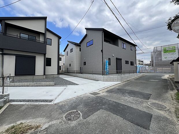 【前面道路含む現地写真】前面道路:南側4m公道